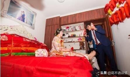 小姑子結婚，女子送了五千，吃飯時兒子說一話，她想離婚了