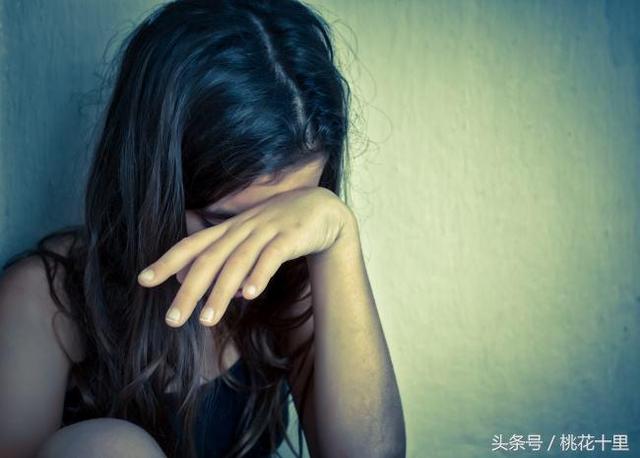 第一次跟男友回家見父母，進門看到他父親後，我卻臉紅說不出話