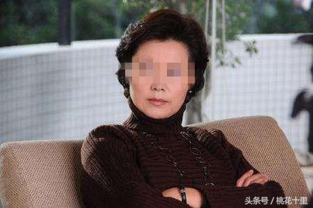 我生病住院，兒媳不來照顧，我讓兒子離婚，孫女的話讓我低頭不語