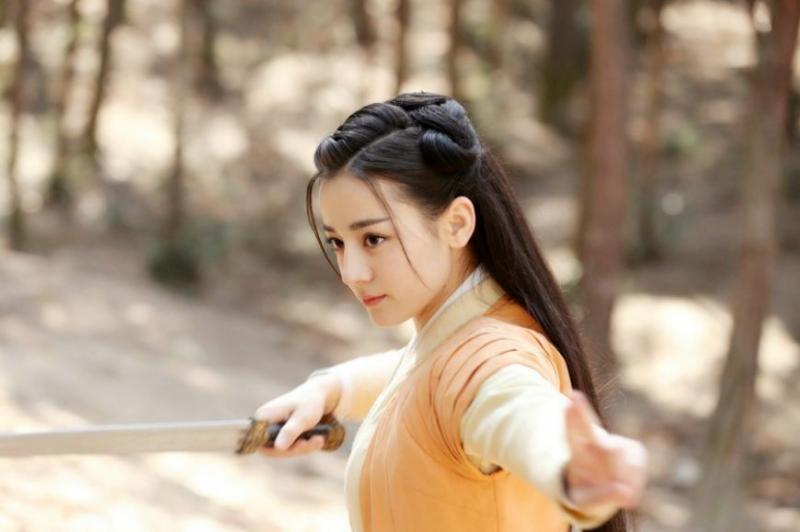 【迪麗熱巴拒演《延禧》「第一美人」香妃！】最想演出的竟然是「這個角色」！網友：意想不到！