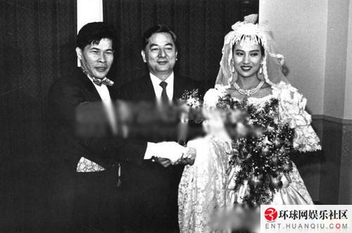 「林以真」當年為「他」退出演藝圈，沒想到50歲「模樣」意外曝光