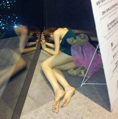 台女夜店喝爛醉…遭4越男「帶走」醒來崩潰！網重點狂譙司機:見死不救
