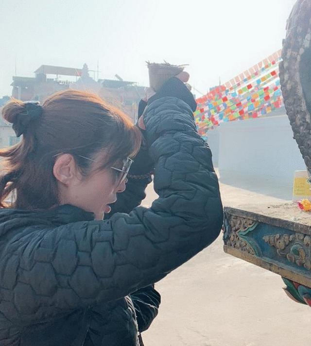 一代女神張敏50歲素顏近照爆出 網友驚嘆：這是誰 