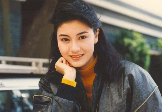 48歲李嘉欣和47歲黎姿近照，年齡相差一歲，對比滿屏尷尬！