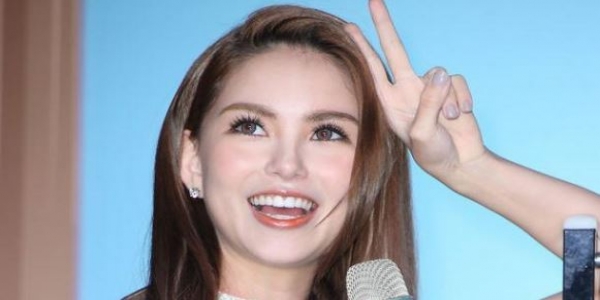 昆凌素顏大家搖頭！周杰倫這前女友才是最美！她懷孕生子沒想到居然像......