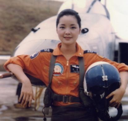 當年他曾獲「鄧麗君香吻」被封史上最幸運國軍！沒想到35年後，現在的他....