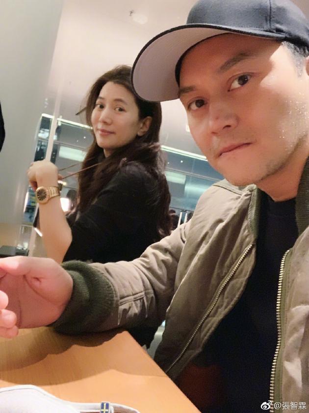 【模範夫妻要離婚了?!】張智霖PO文曝與老婆「分道揚鑣」嚇到粉絲,袁詠儀無奈說出真相！