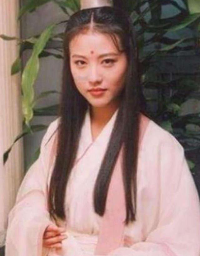 劉嘉玲李若彤周海媚「20年後」再合照，年過40的李若彤還在走少女風 