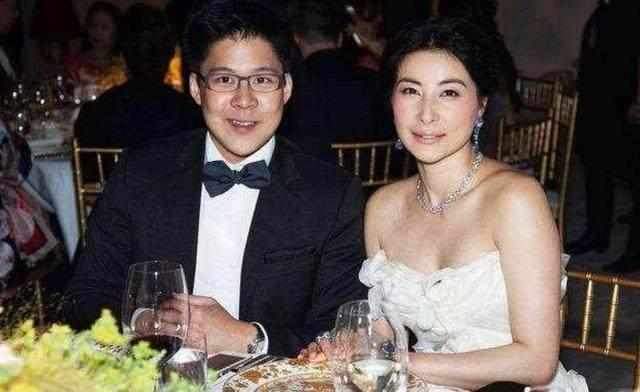 港媒曝郭晶晶與霍啟剛離婚？女方淨身出戶？如今郭晶晶正式回應，網友看後直呼：一針見血
