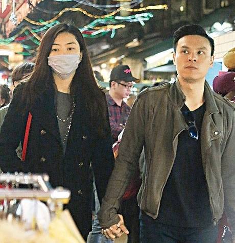 【暴脾氣爆發】熊黛林在機場被老公惹怒，暴脾氣發作竟抬腿就是一腳！網友: 難怪郭富城受不了