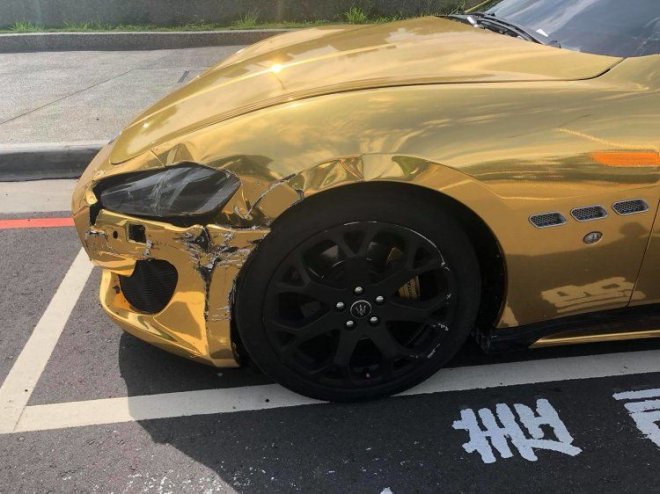 「金海神」遭Volvo硬撞！正妹車主起底， 竟月入156萬　驚人身分曝光