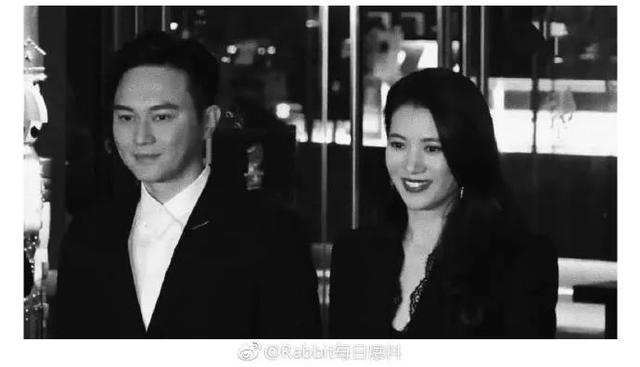  47歲袁詠儀長髮不輸小20歲的吳千語，網友：靚靚不是白叫的，真的美！