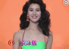  47歲袁詠儀長髮不輸小20歲的吳千語，網友：靚靚不是白叫的，真的美！