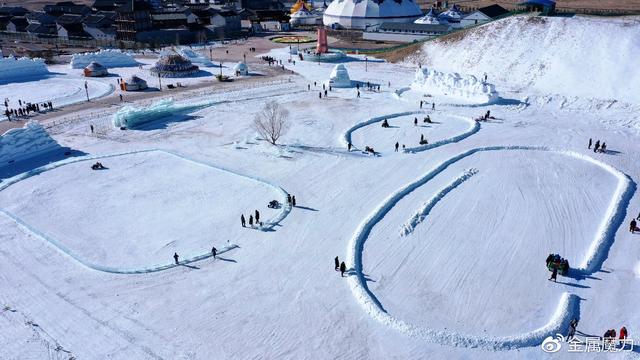 走進塞外馬鎮的冰雪世界中