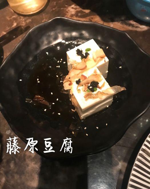 周杰倫開的餐廳，菜名全是周杰倫的歌，菊花台和告白氣球倍受歡迎