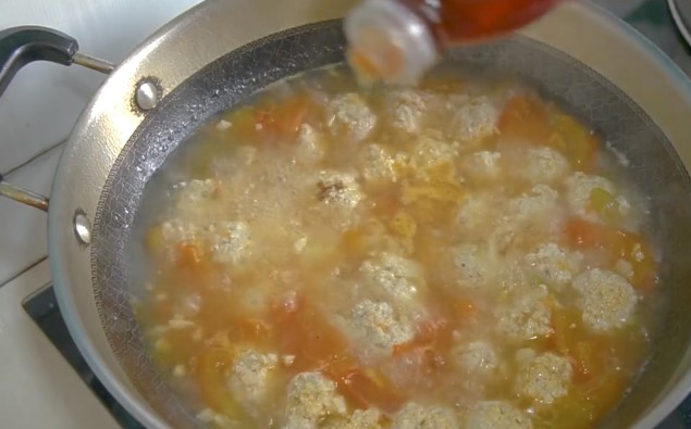 豆腐別再燉著吃了，加1個洋蔥，教你饞嘴新吃法，上桌連湯都不剩