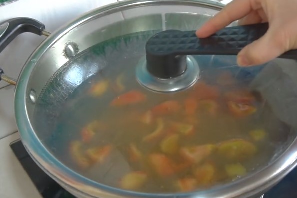 豆腐別再燉著吃了，加1個洋蔥，教你饞嘴新吃法，上桌連湯都不剩
