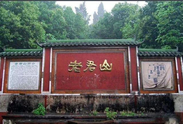 距成都45公里，這座四川面積最小的小城，坐擁美景無數，太低調！