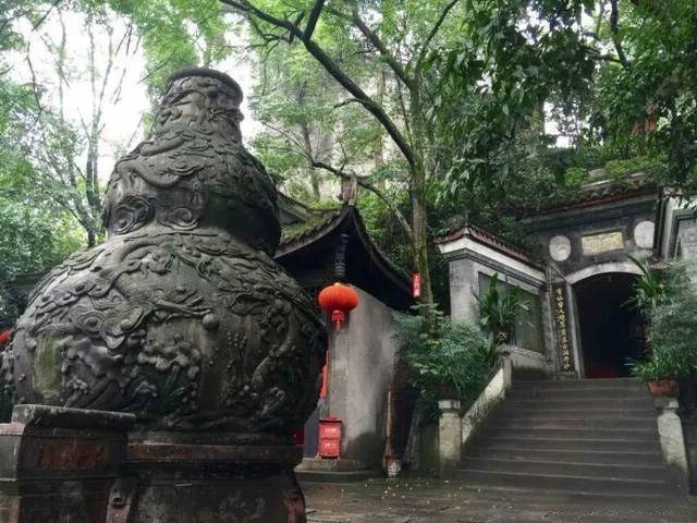 距成都45公里，這座四川面積最小的小城，坐擁美景無數，太低調！