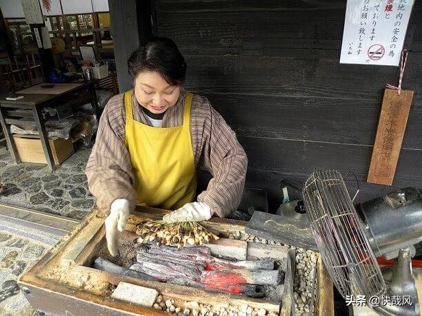 日本有家神奇小店，一千年來只賣一種食物，店員不許有男人