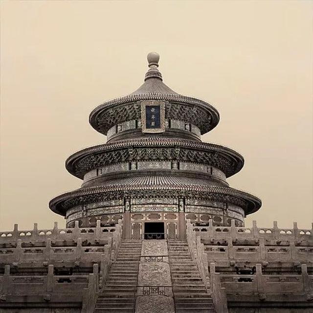 美到讓人屏住呼吸！她的每一張照片，都驚艷了世界