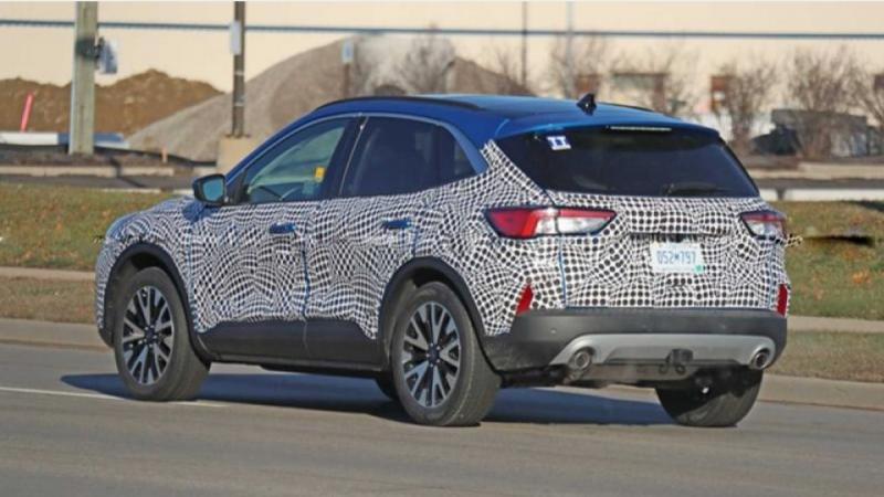 大改款 Ford Kuga 現身！外媒透露最快亮相的時機點是…