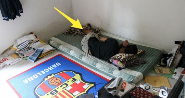 小男孩跟警察說「我不想跟媽媽住了」時，沒人把他的話當真，沒想到當警察看到「房間裡的景象」時徹底崩潰了！ 