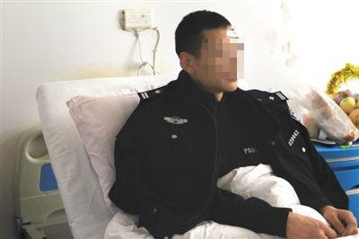 老公捉住小偷因心軟放走，20年後受傷沒錢醫，小偷送來200萬救命錢