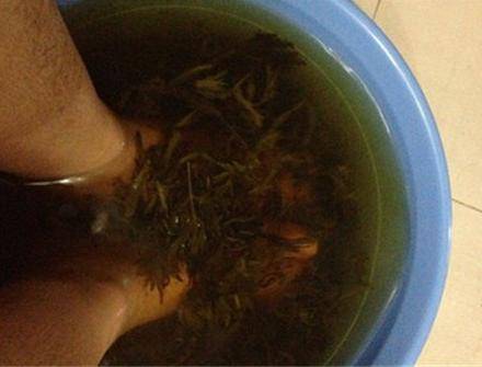 刺激女人這兩個地方，「水」就排出來了!!