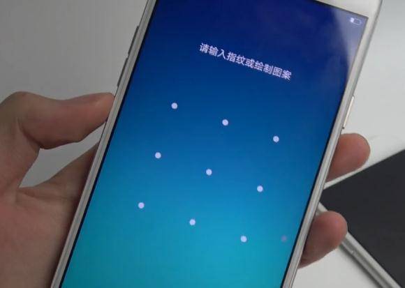 手機密碼忘記怎麼解鎖？學會這一招，不用去刷機，自己10秒就能搞定！