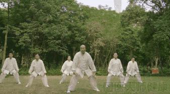 老教授親自教：學會這8個動作，身上「老毛病」都不藥而癒了！ 