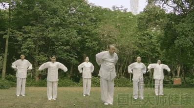 老教授親自教：學會這8個動作，身上「老毛病」都不藥而癒了！ 