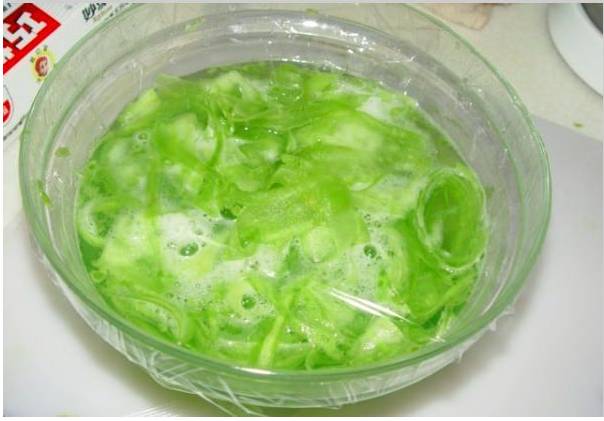 苦瓜不止能拿來做菜，苦瓜泡水喝，好處非常多