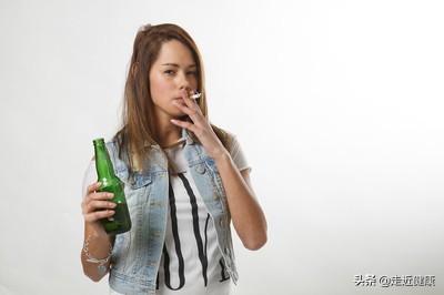 醫生表示：睡覺時有4種表現，十有八九心不好，及早檢查，防心梗