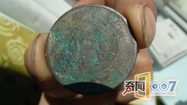 農村老漢救了一隻鳥，牠卻「送來了幾百萬」！眾人驚呼太走運了！ 