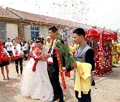 結婚岳母不要彩禮，還陪嫁一套房，兒子出生後我後悔不迭