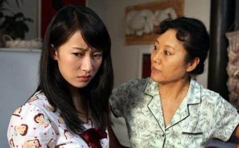 回婆家3天，我丟了金戒指，打開小姑子的柜子，我偷偷塞了2000塊