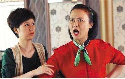 結婚當晚婆婆敲窗三次，俺不理解，第二天婆婆解釋是在救老公的命