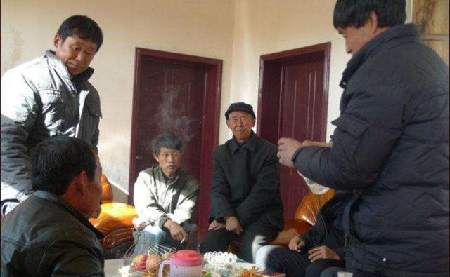 和老婆結婚四年，就因老丈人一做法，我拒回老婆娘家！