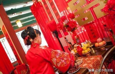 生下女兒，婆婆不伺候月子，母親上門說一話，婆婆愣住了