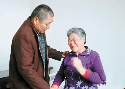 女子羊水破了，婆婆不讓生，為生下孩子，打了婆婆一巴掌