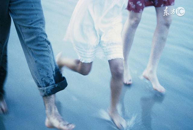 哥哥結婚我出二十萬給他付首付，我離婚後他說晦氣不讓我回家