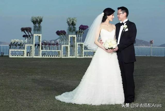 錯過420億遺產，48歲李嘉欣「豪門夢碎：嫁有錢人，不如當有錢人!