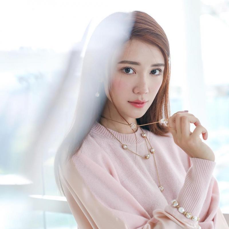 香港娛樂圈2018十大美臉孔❤李佳芯美到逆天都最後一名, 第二名居然是大馬人！