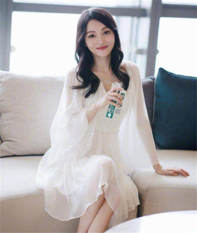 卸了妝的明星你能認識幾個？張韶涵像大媽，而她像換了一張臉!