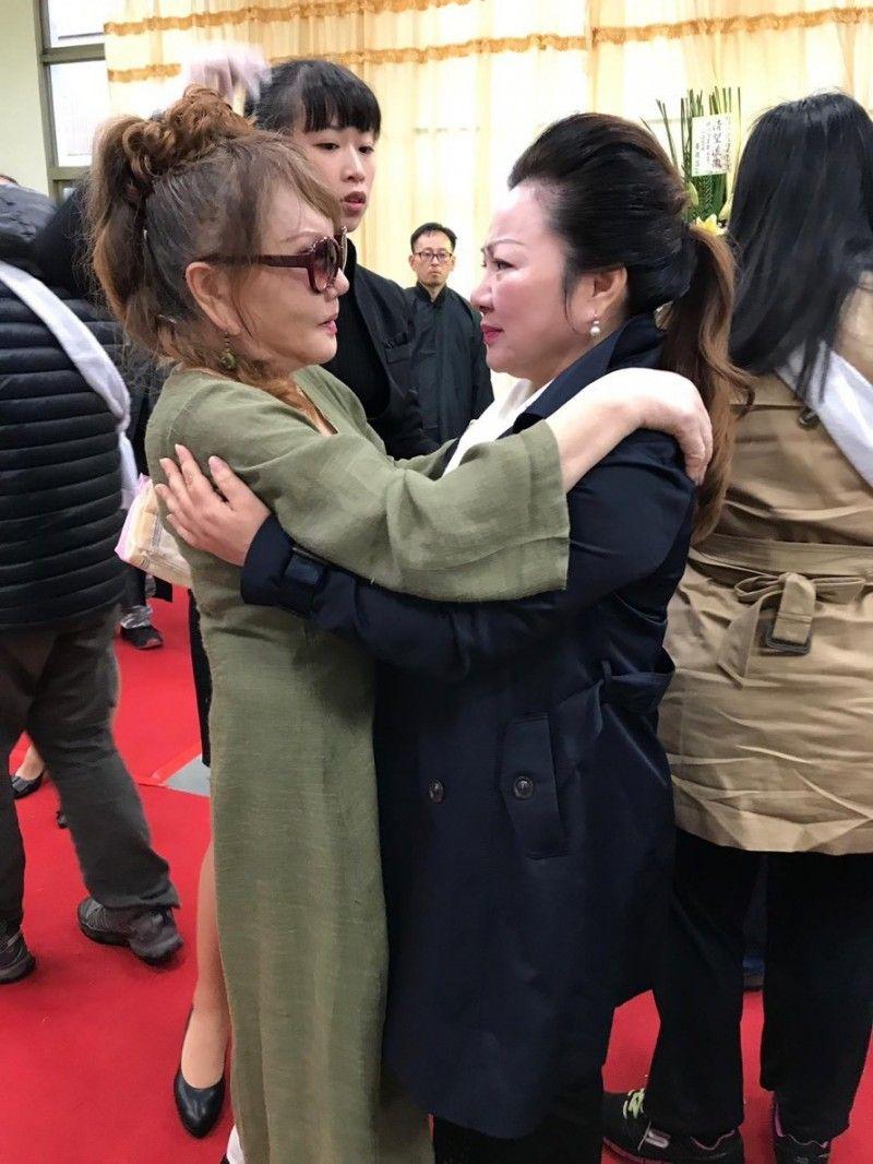 送亡夫最後一程！澎澎心痛淚訴「廖峻也病了」
