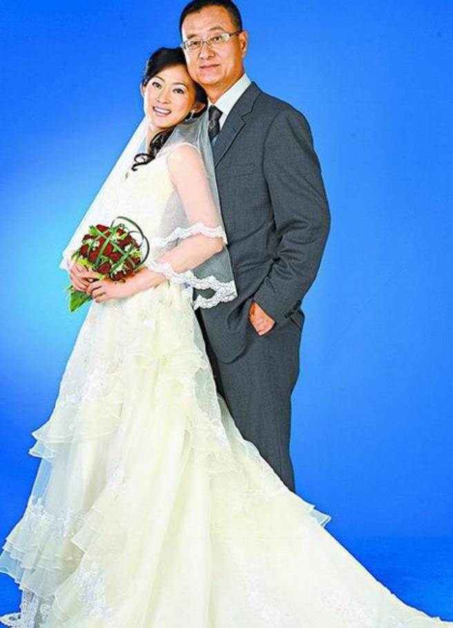 劉瑞琪為「丈夫與前妻生的3子女」放棄生孩子，「無條件母愛」讓她和繼子女感情超親！