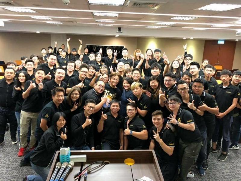 點頭無酬代言！加碼高雄開500職缺 吳宗憲喊：給我錢幹嘛，我給你們錢