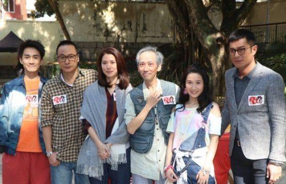 袁詠儀扎丸子頭現身活動，新髮型簡直美出一道街，網友：難怪張智霖那麼愛她~