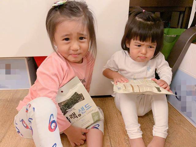 賈靜雯大女兒曬自己十年前後對比照，4歲的梧桐妹和咘咘一樣可愛！
